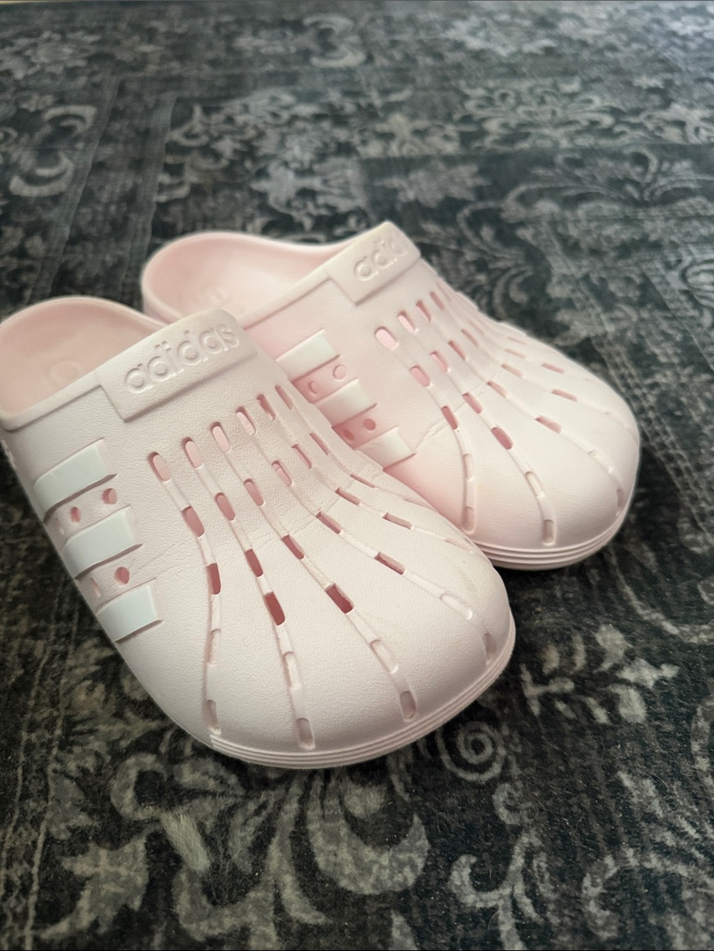 Adidas Adilette Clogs Pink/white Size 6 (will fit a 7)
